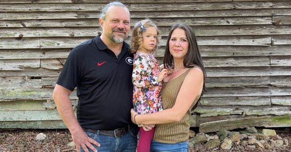 Suzanna Karatassos and family